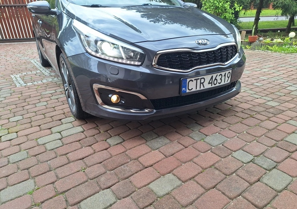 Kia Ceed cena 40500 przebieg: 200000, rok produkcji 2015 z Wojkowice małe 781